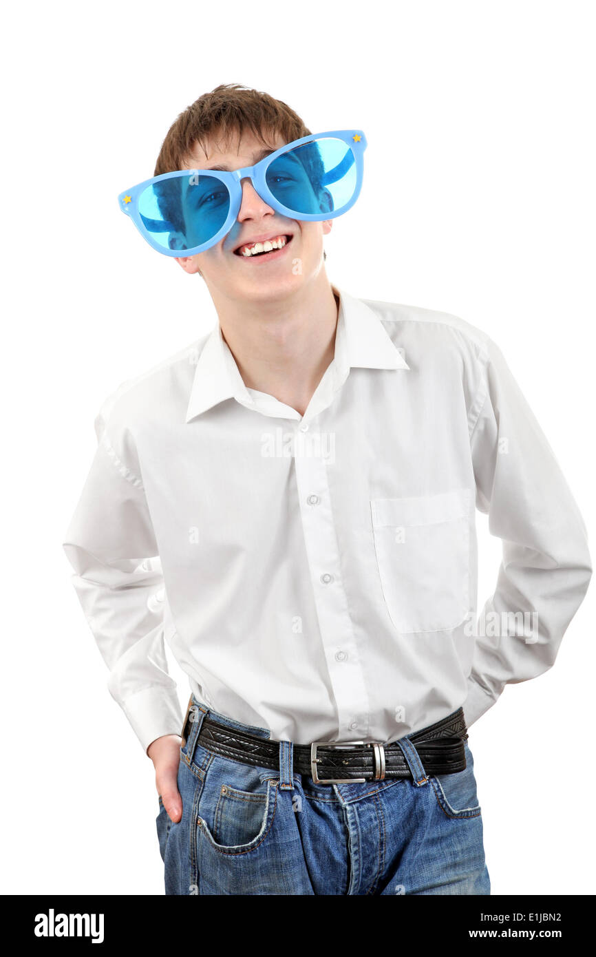 Adolescent en Big Blue Glasses Banque D'Images