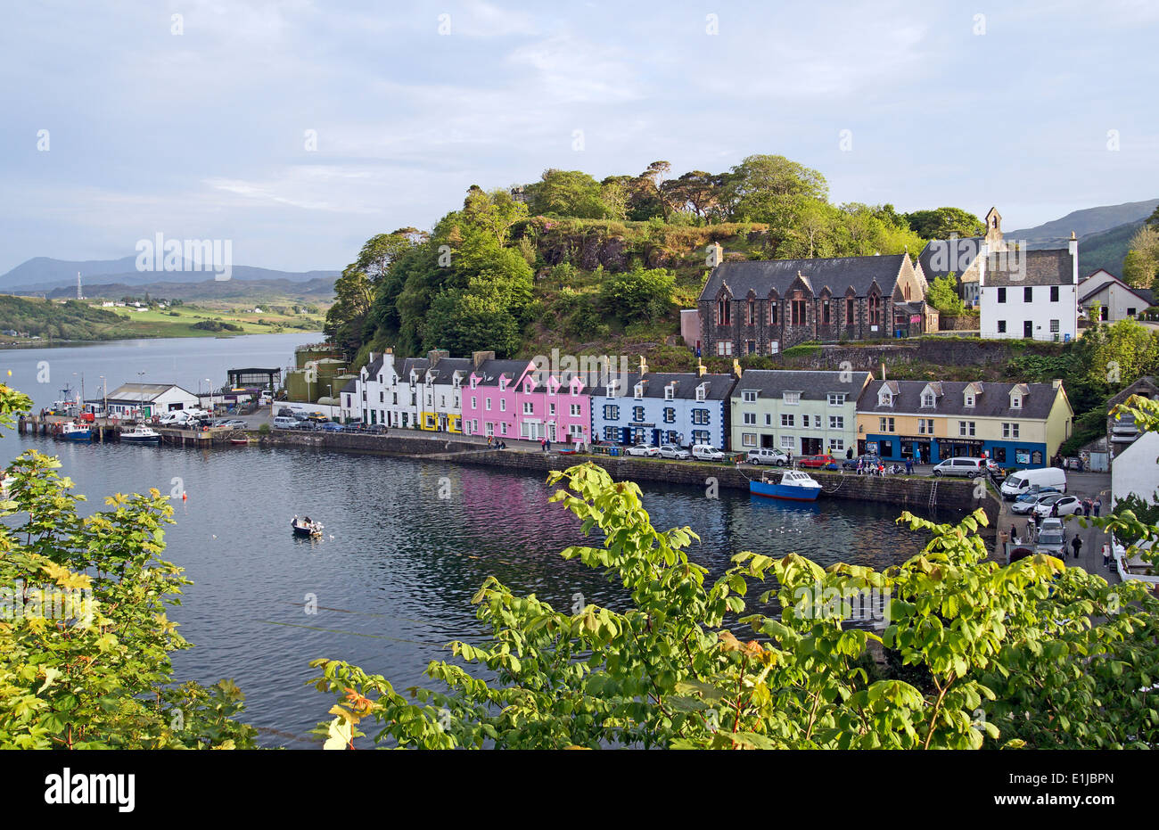 Le port de Portree sur l'île de Skye dans les Hébrides intérieures de l'Écosse Banque D'Images