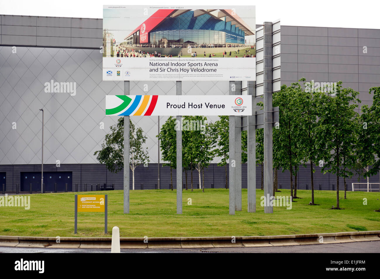 Suivez les panneaux de la Natonal Indoor Sports Arena et des sites Sir Chris Hoy Velodrome pour les Jeux du Commonwealth 2014 de Glasgow, London Road, Écosse, Royaume-Uni Banque D'Images