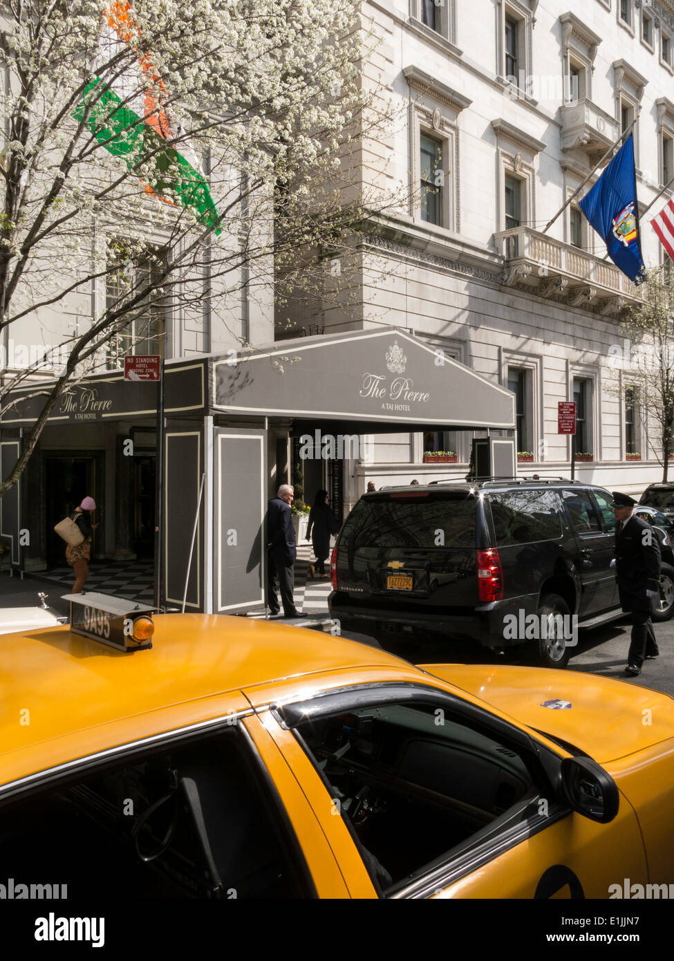 Auvent avant, Pierre Hotel, 5e Avenue, New York, USA Banque D'Images