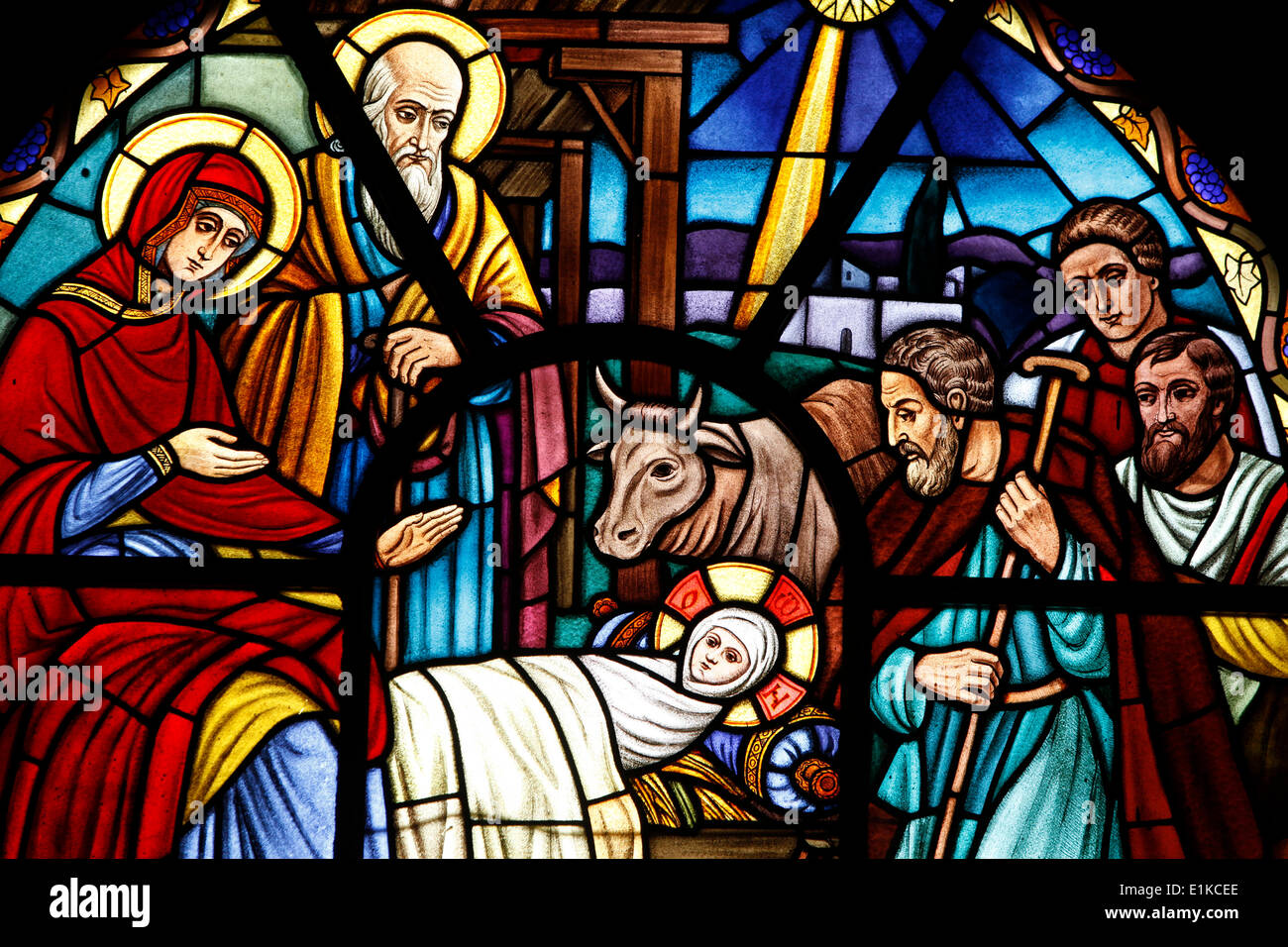 Vitrail représentant la Nativité, la cathédrale Holy Trinity Banque D'Images