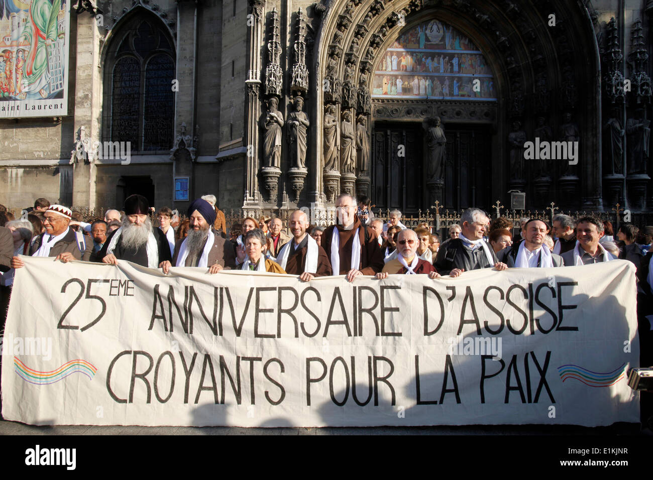 Mars Inter-religieuse pour la paix à Paris Banque D'Images