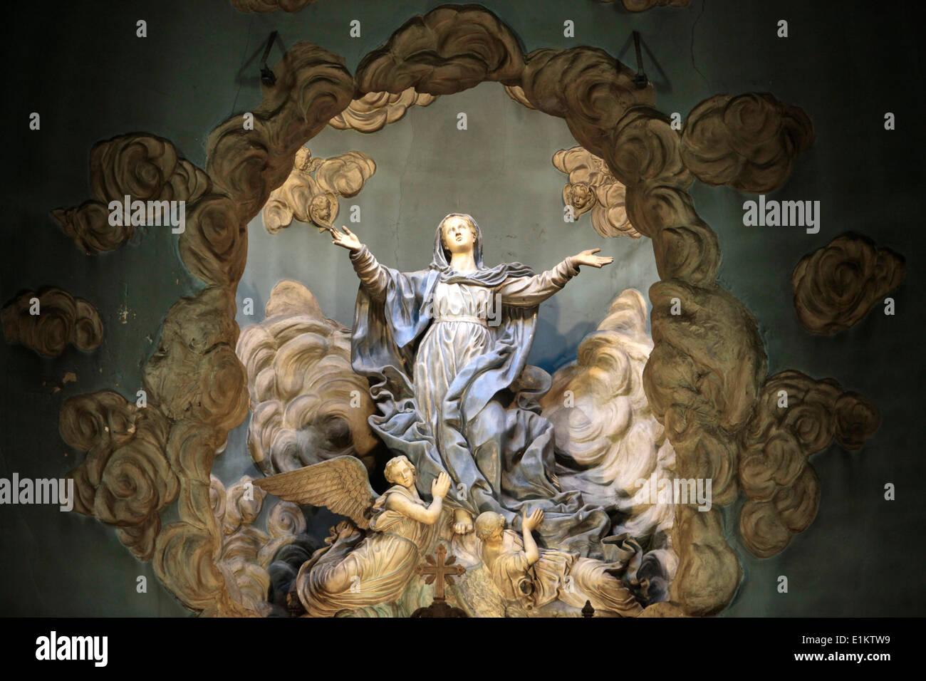 Église SainteMarie des Batignolles. Mary's Accession Photo Stock Alamy