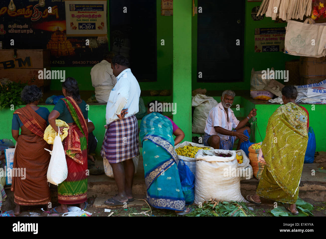 L'Inde, le Tamil Nadu, Madurai, marché aux fleurs Banque D'Images