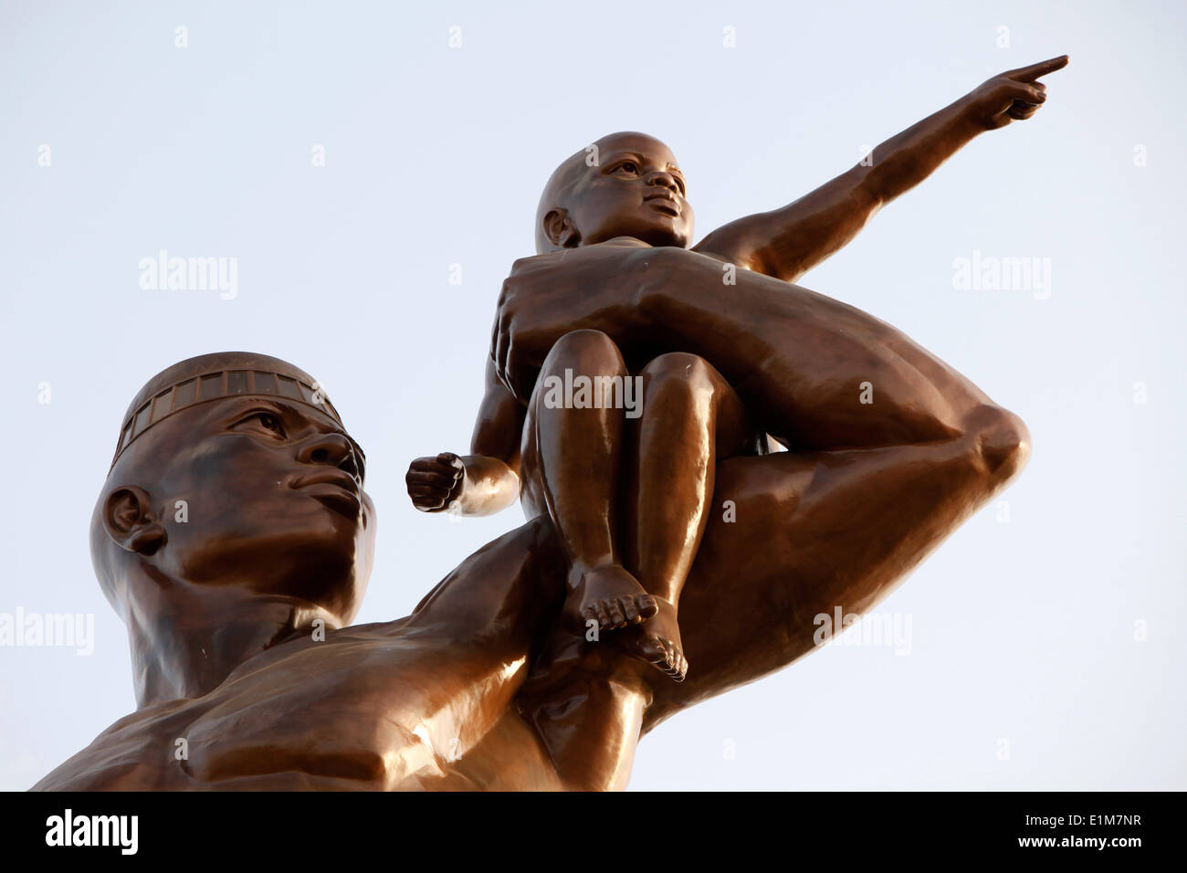 Monument de la Renaissance africaine conçu par l'ancien président Karim Wade Banque D'Images
