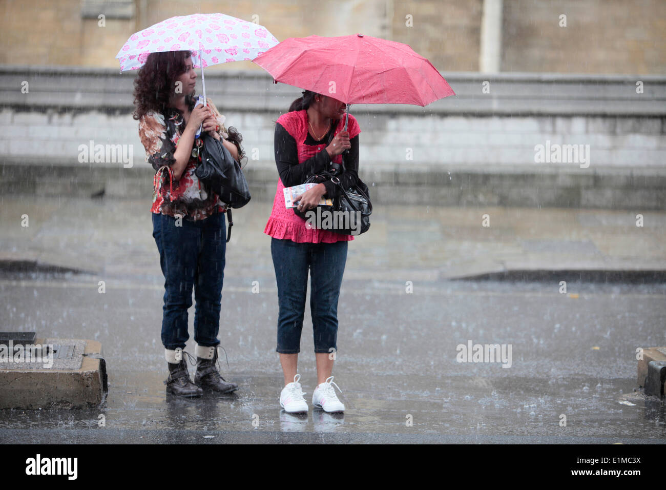 Pluie à Londres Banque D'Images