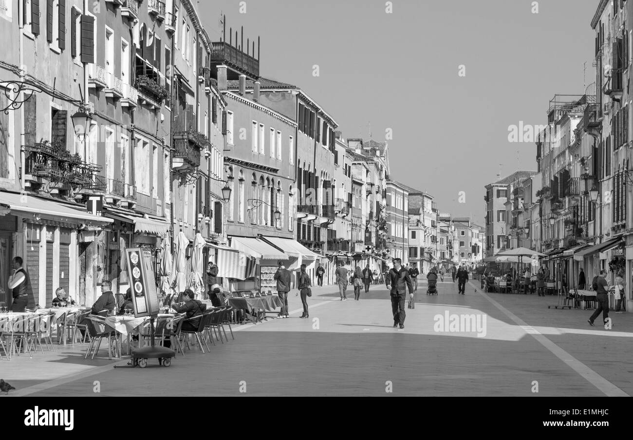 Venise, Italie - 14 mars 2014 : Rue Rio Tera Giuseppe Garibaldi Banque D'Images