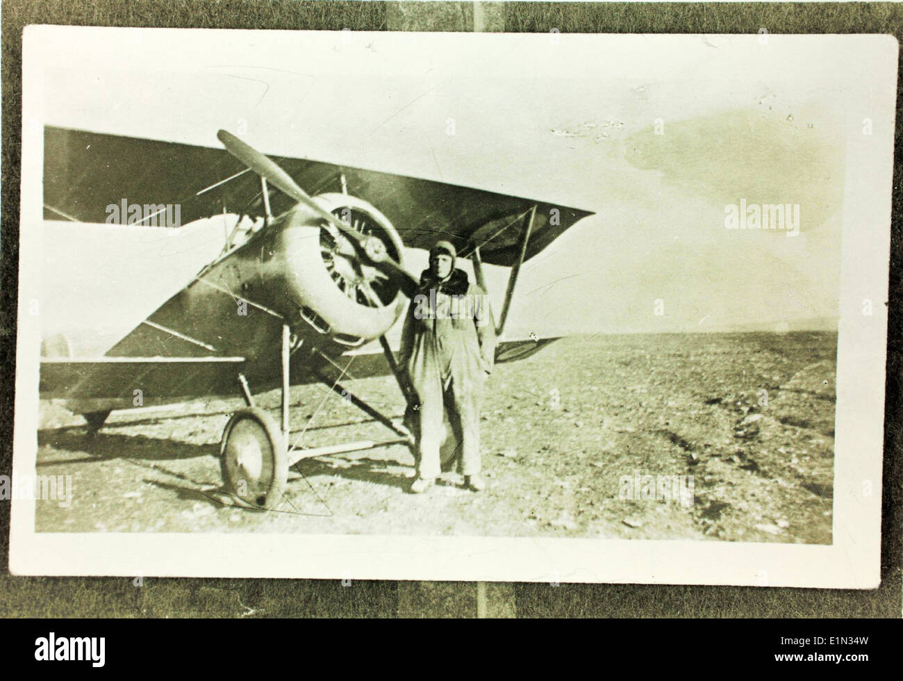 Le Nieuport 17, chasseur biplan français de la première Guerre mondiale, était réputé pour sa maniabilité et sa vitesse, contribuant de manière significative au combat aérien pendant le conflit. Banque D'Images