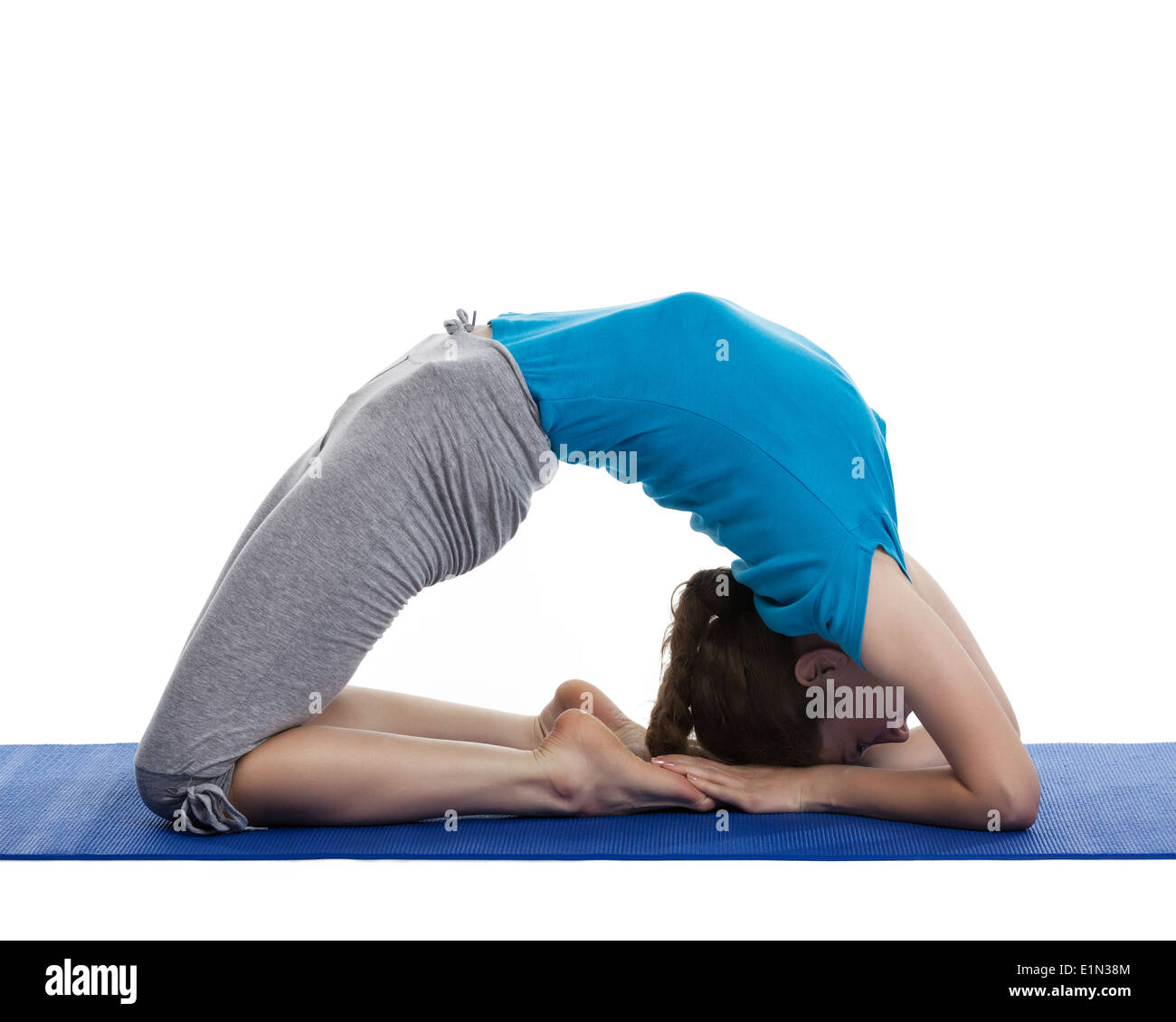 Yoga - young Beautiful woman doing yoga asana isolés d'exercice Banque D'Images