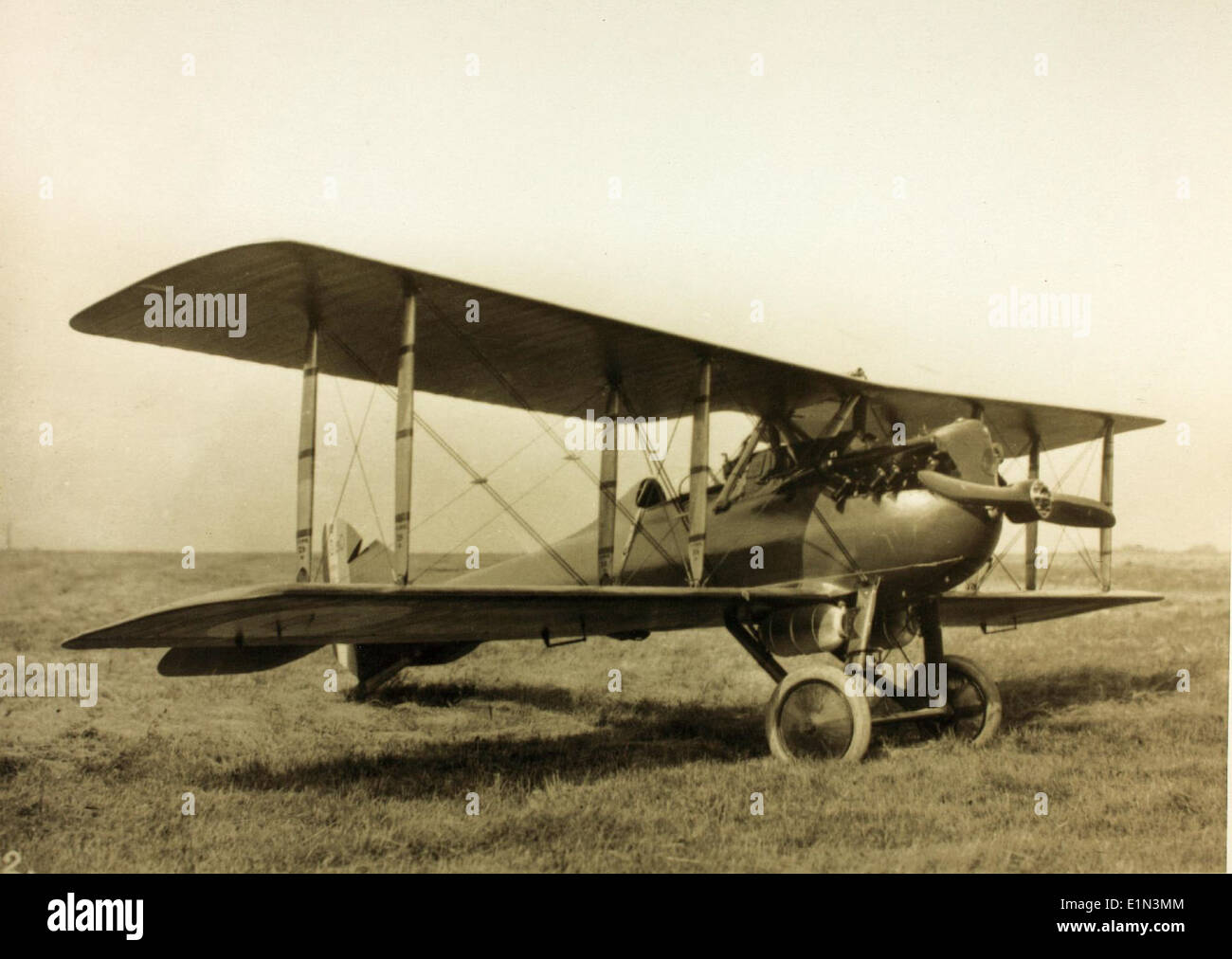 Le Nieuport 29c.1 était un chasseur français de la première Guerre mondiale, reconnu pour sa maniabilité et sa vitesse au combat. Atout vital pour les forces françaises et alliées, le Nieuport 29 a joué un rôle clé dans les combats aériens et la supériorité aérienne pendant la guerre. Banque D'Images