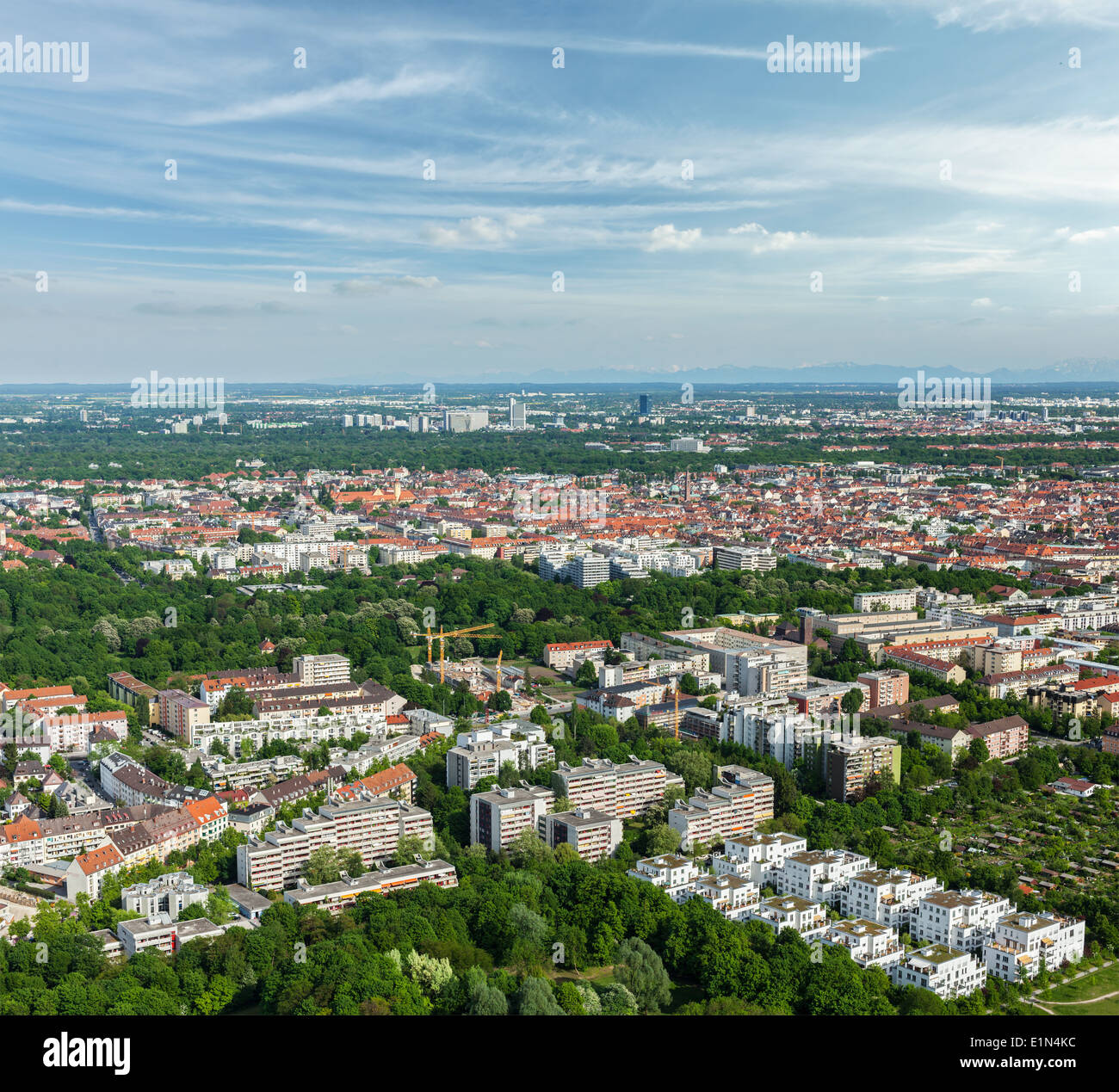 Vue aérienne de Munich de Olympiaturm (Tour Olympique). Munich, Bavière, Allemagne Banque D'Images