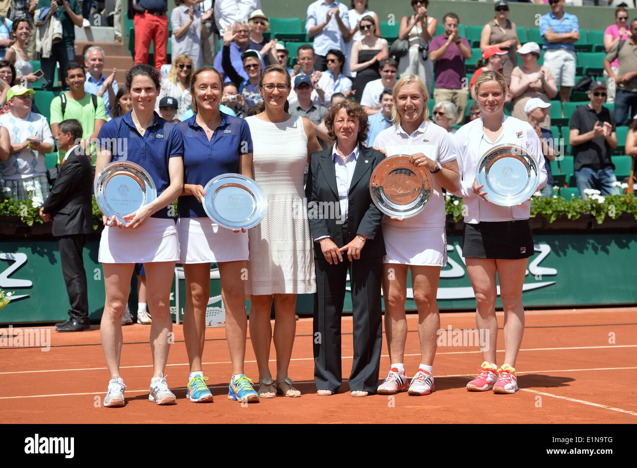 Roland Garros, Paris, France. 07Th Juin, 2014. Légendes Tropy International  en double finales. Martina Navratilova (usa) et Kim Clijsters (BEL) contre  Sandrine Testud (fra) et Nathalie Dechy (fra) - femmes finale du