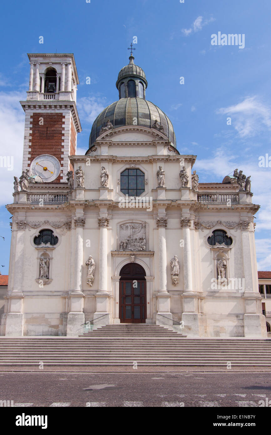 Sanctuaire de Notre Dame de Monte Berico, façade de la basilique ...