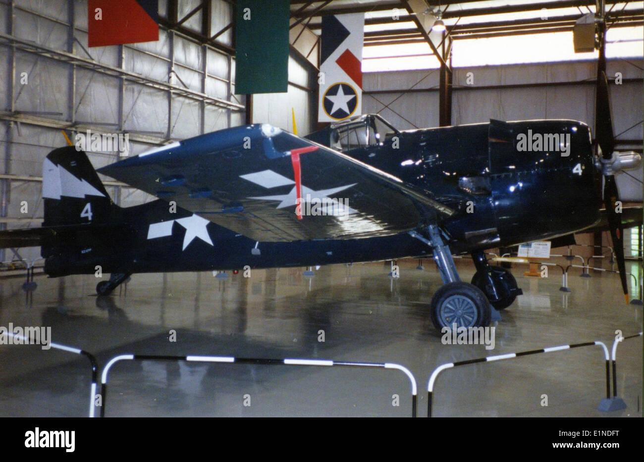 Le Grumman F6F-5 Hellcat, immatriculé NX4PP et portant le numéro de série 79683, fait partie de la collection Charles M. Daniels. Le F6F Hellcat était un avion de chasse central basé sur porte-avions pendant la seconde Guerre mondiale, connu pour son rôle dans le combat naval et son succès au combat. Banque D'Images