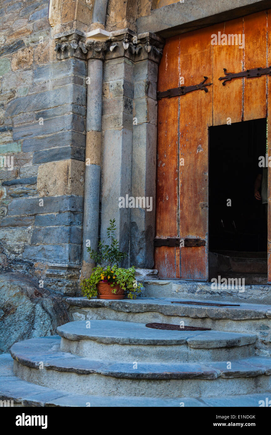 Entrée principale de la basilique de Valère à Sion, Suisse Banque D'Images