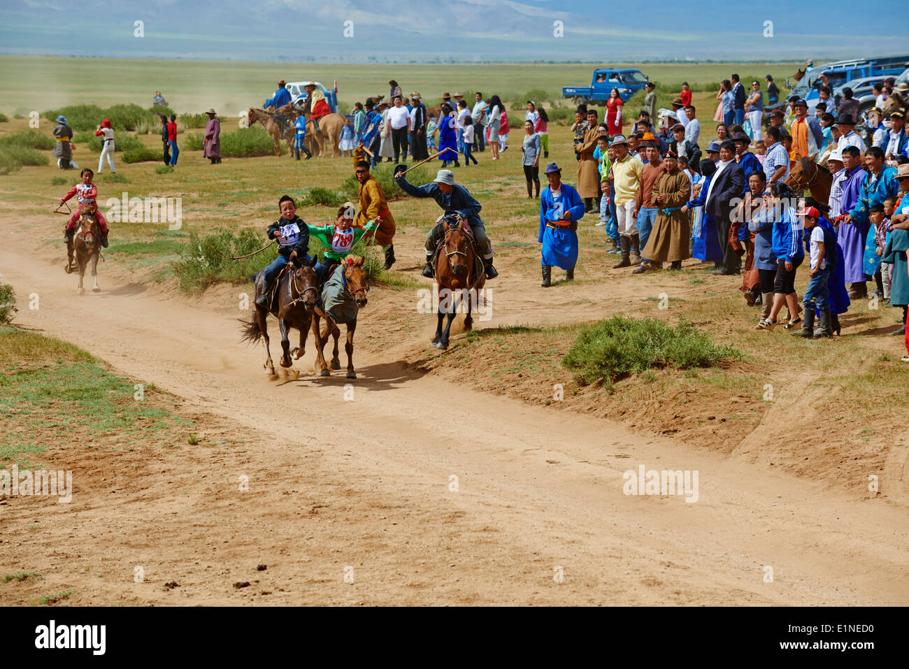 La Mongolie, province, Ondorshireet Övörkhangaï, le festival Naadam, chevaux de race, spectateur Banque D'Images