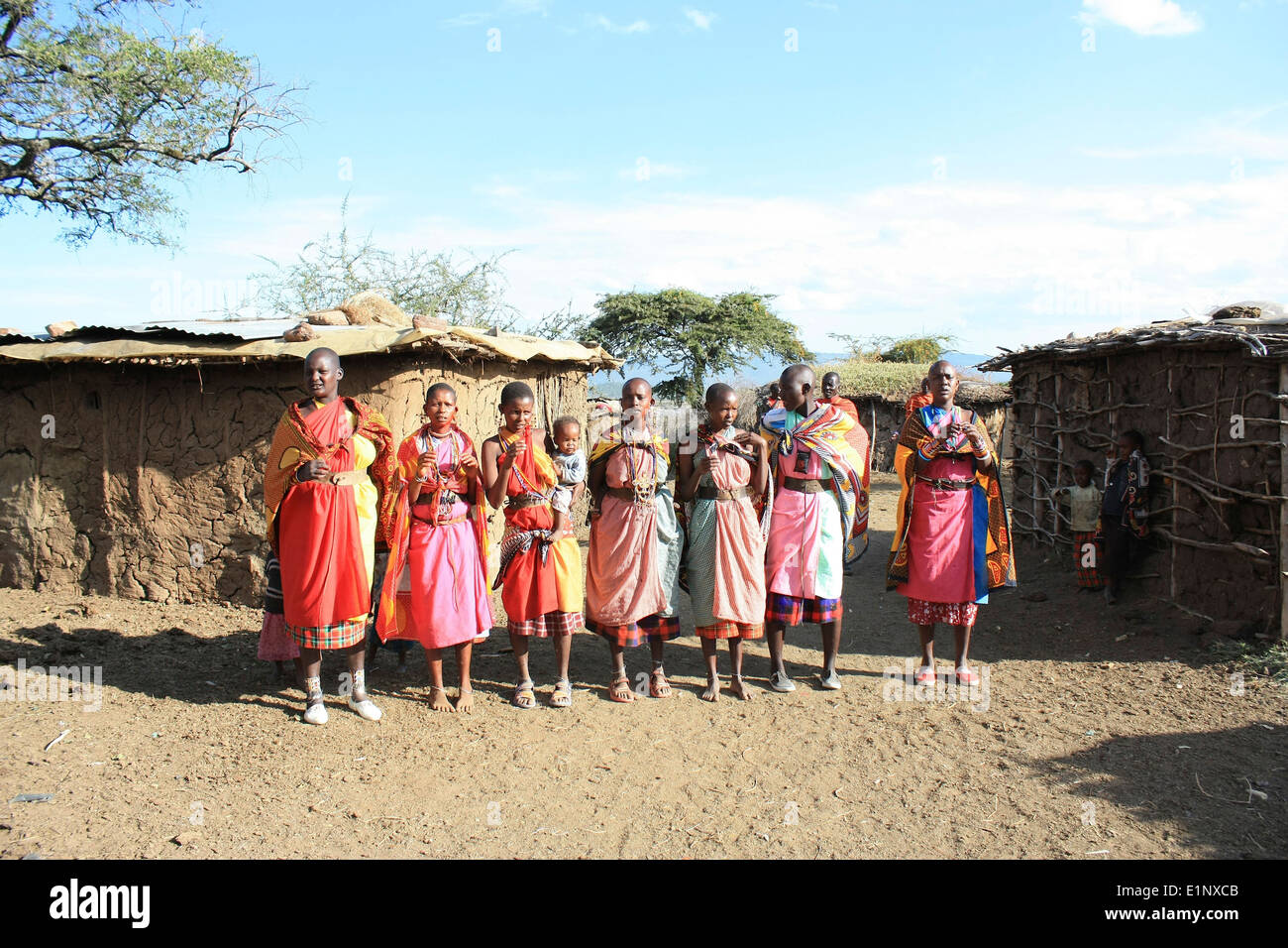 Les femmes Masai tribu africaine jeunes Banque D'Images