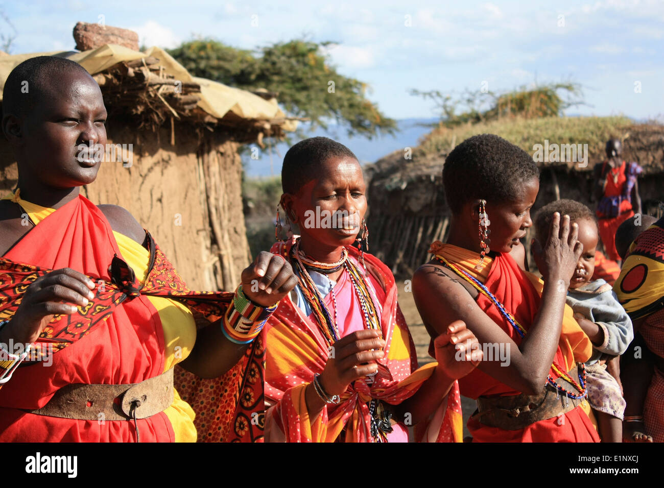 Les femmes Masai tribu africaine jeunes Banque D'Images