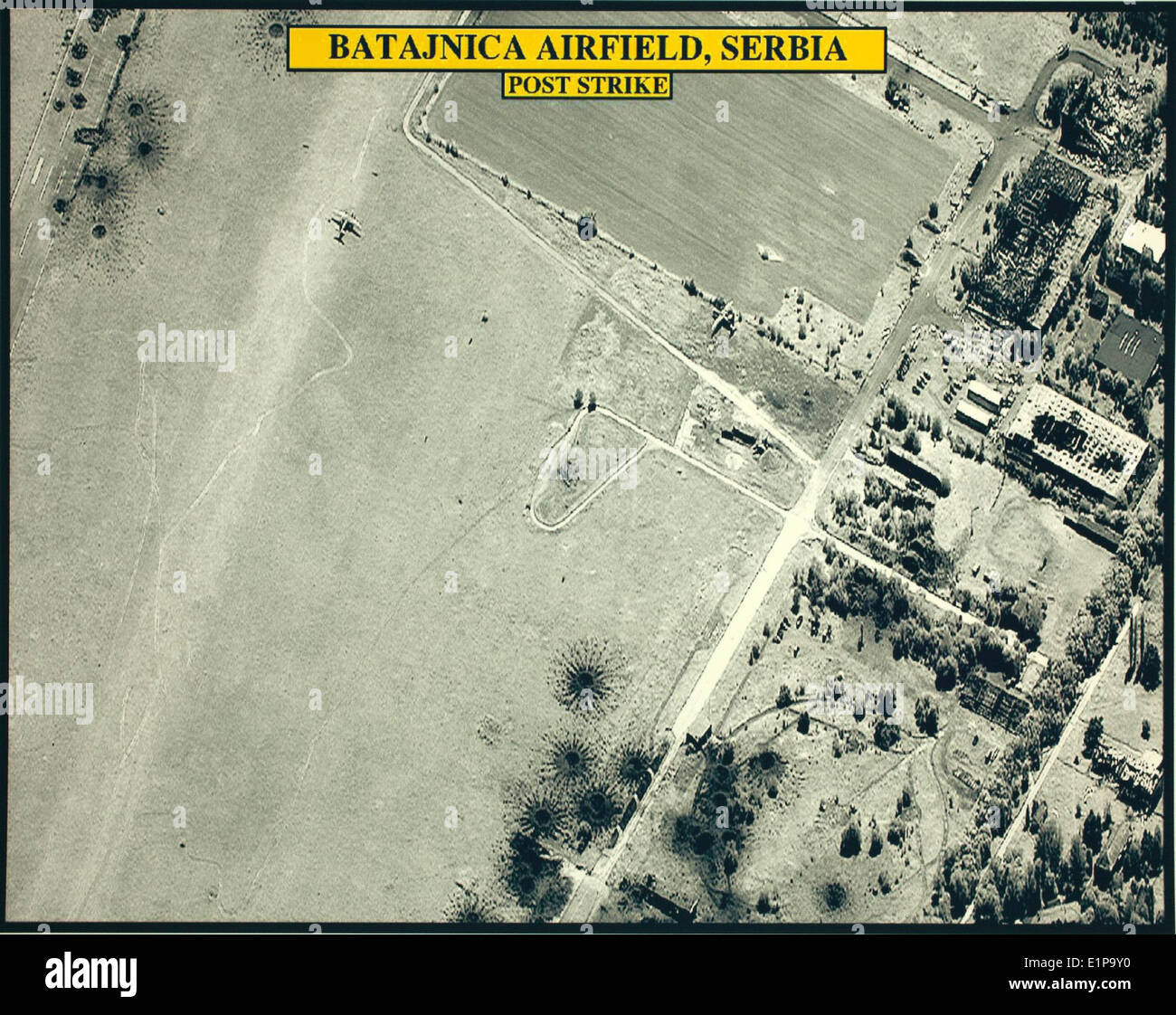 L'opération Allied Force était l'intervention militaire de l'OTAN dans la guerre du Kosovo en 1999. Il a impliqué de vastes frappes aériennes visant des moyens militaires et stratégiques en Yougoslavie pour forcer le retrait des forces serbes du Kosovo. Banque D'Images