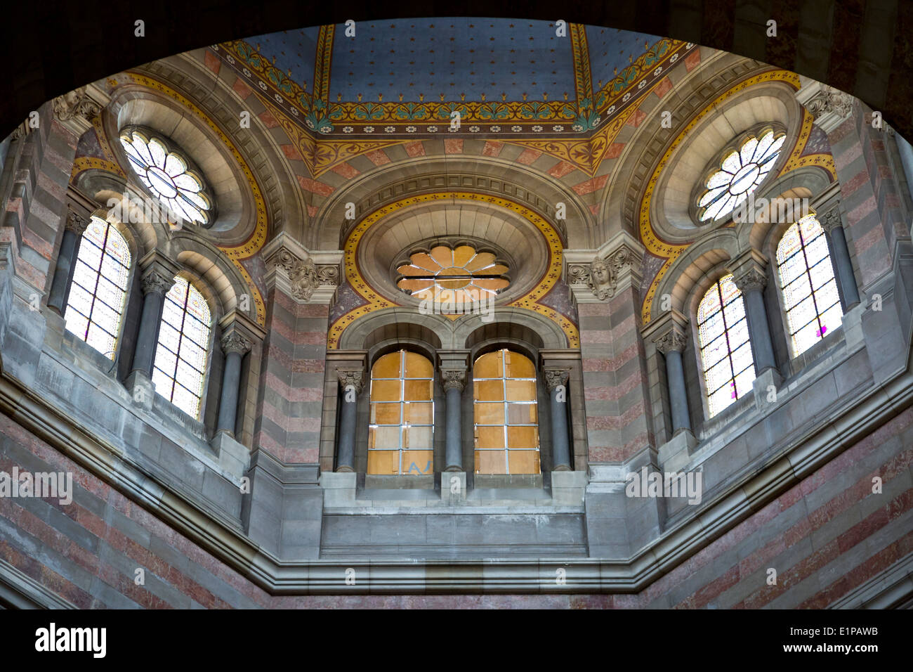 Les fenêtres de la Cathédrale de la Major à Marseille, France Banque D'Images