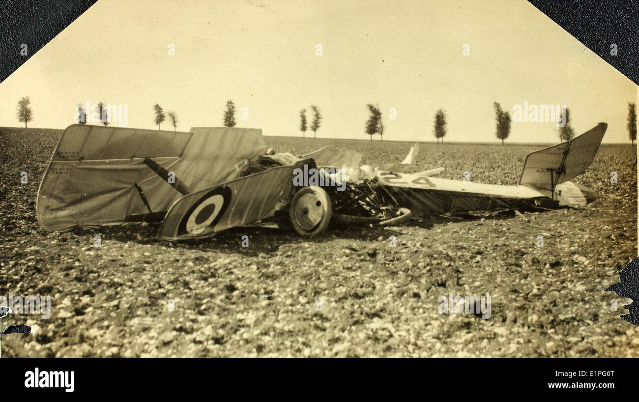 Anderson a été impliqué dans un accident alors qu'il pilotait un Nieuport 83 pendant la première Guerre mondiale. Le Nieuport 83 était un avion de chasse français qui a joué un rôle clé dans les premières batailles aériennes du conflit. Banque D'Images