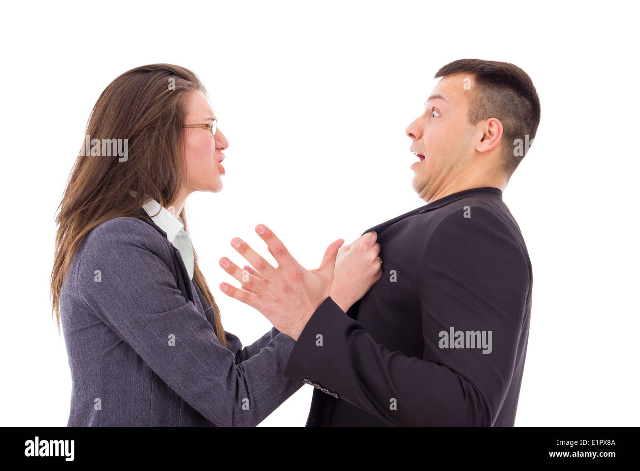Dans la relation de travail, les problèmes relationnels. Jeune couple se disputer, crier. Banque D'Images Dans la relation de travail, les problèmes relationnels. Jeune couple se disputer, crier. Banque D'Images