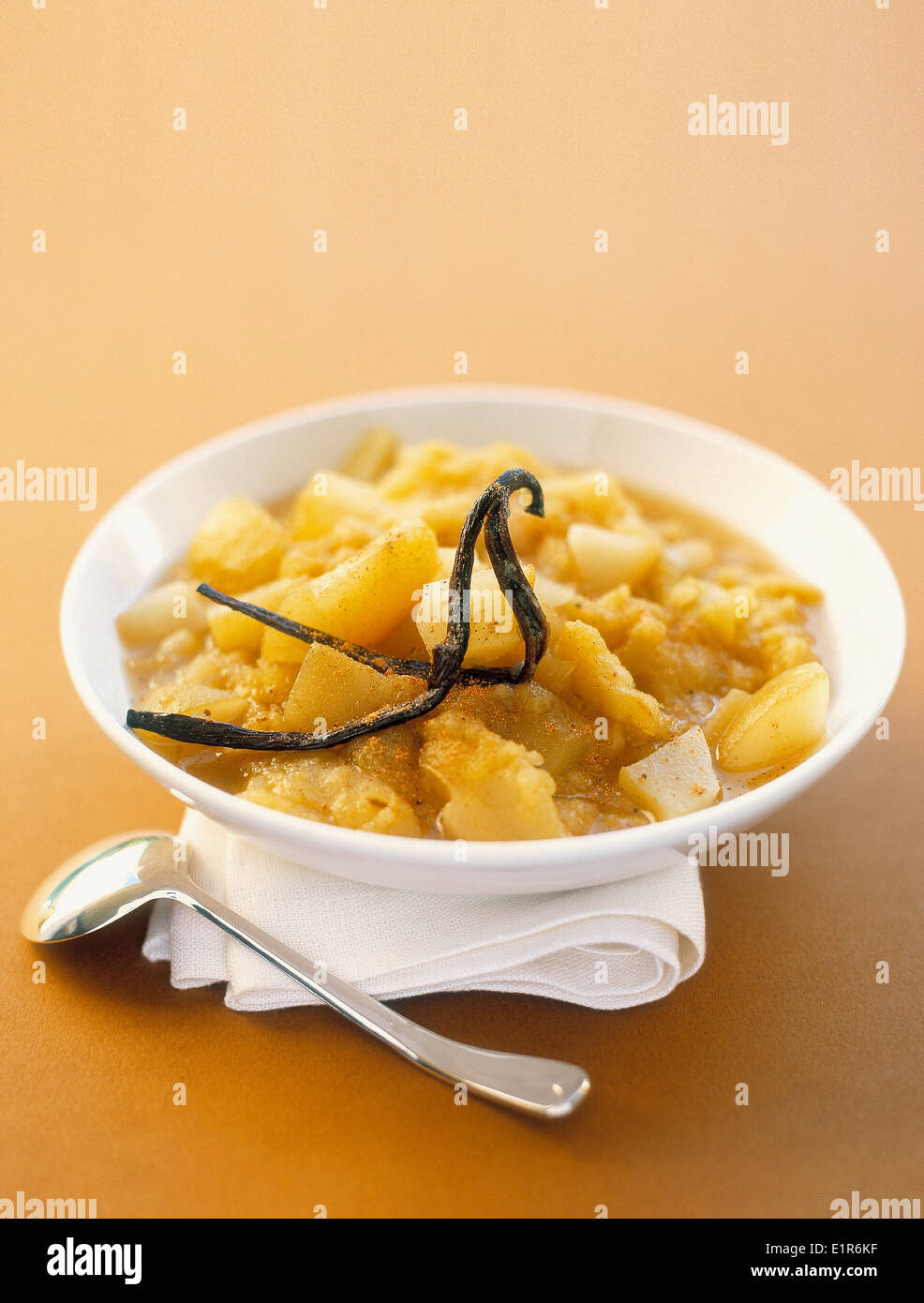 Compote de pommes à la vanille et de coing Banque D'Images