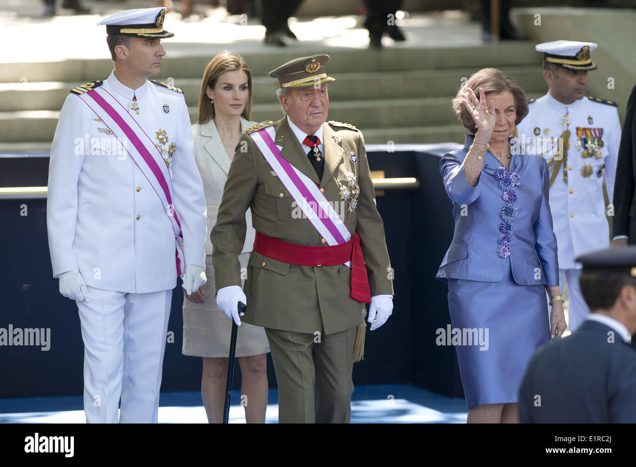 Madrid, Espagne. 8 juin, 2014. La princesse Letizia d'Espagne, le Prince Felipe d'Espagne, le roi d'Espagne Juan Carlos et la Reine Sofia assister à un hommage aux soldats tombés au cours de la journée des forces armées à Madrid le 8 juin 2014. © ZUMA Press, Inc./Alamy Live News Banque D'Images