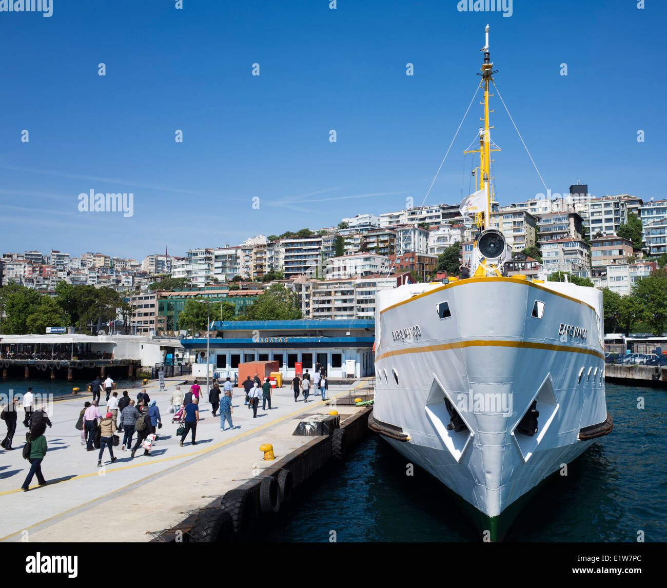 Le terminal de ferry Kabatas à Istanbul Turquie Banque D'Images