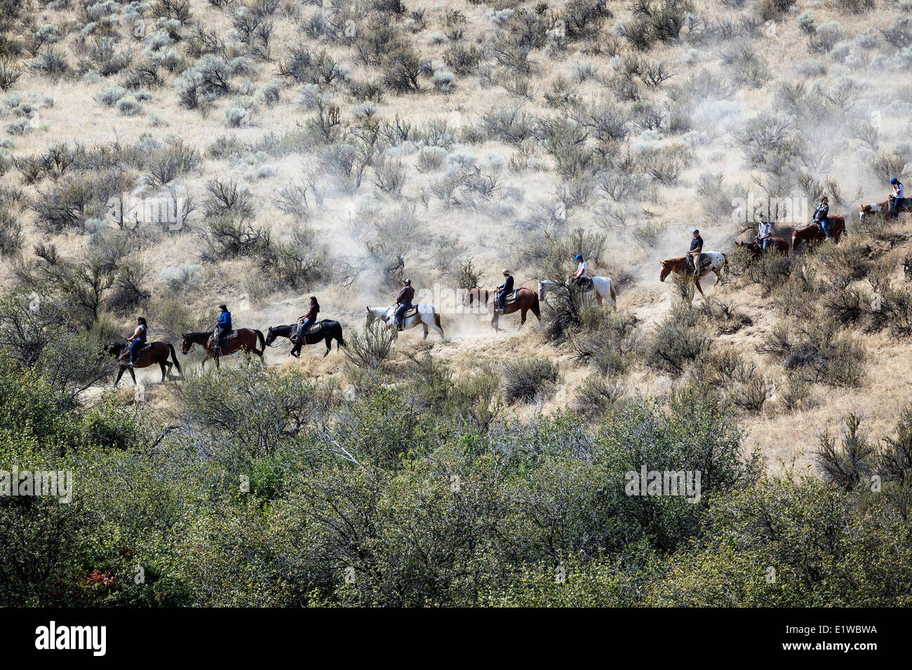 L'équitation sur une randonnée, Osoyoos, Colombie-Britannique, Canada Banque D'Images