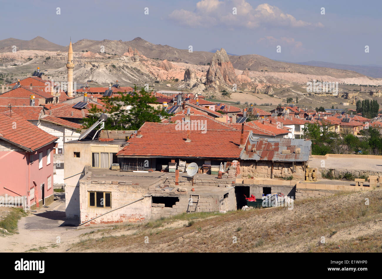 La Cappadoce, en Turquie. Landsof contes étranges avec un chapeau de basalte qui renouvelle lui-même, provoqué par deux volcans,l'Erciyes et Hasan Banque D'Images