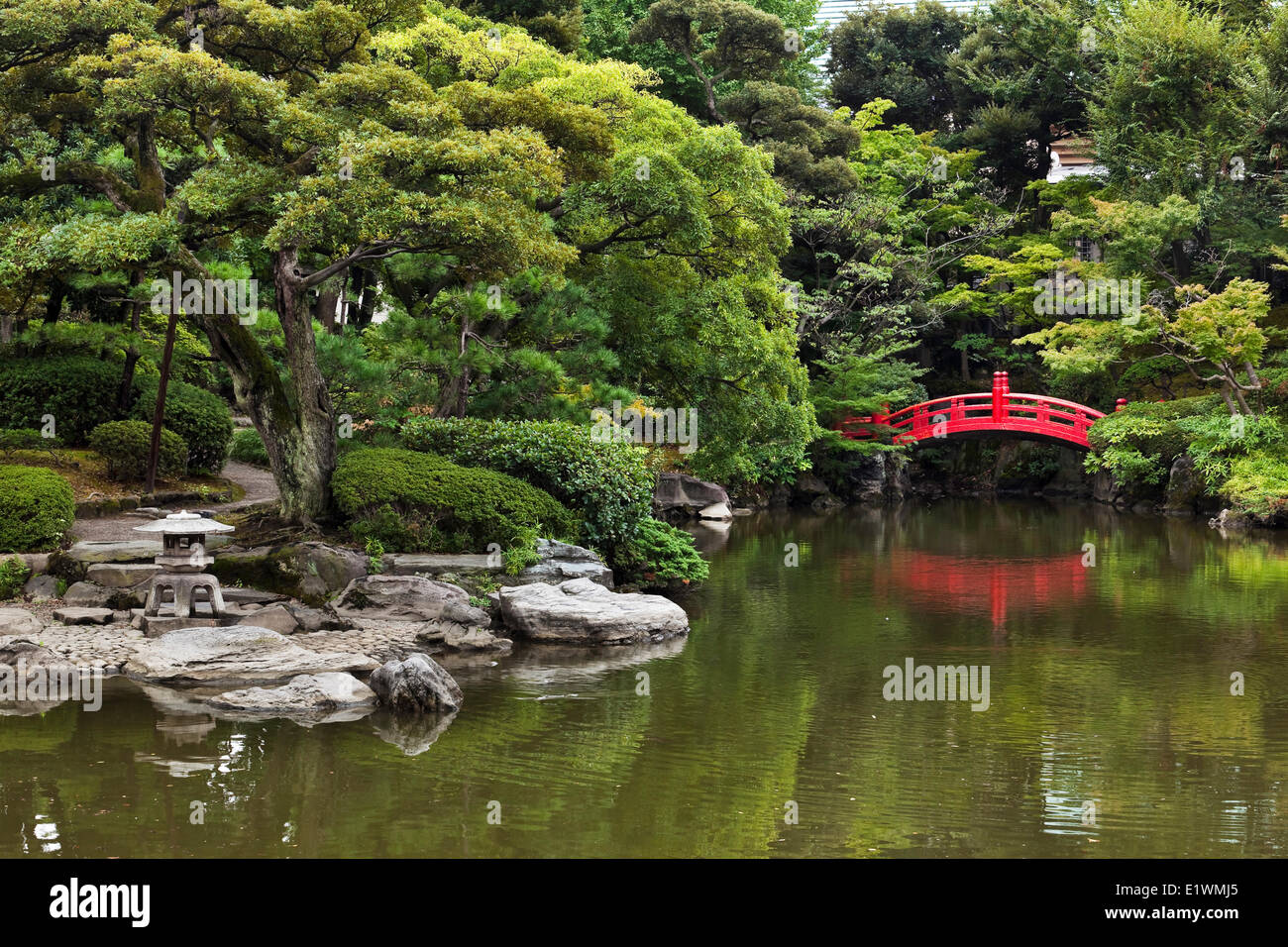 Kyu-Yasuda Teien est une période Meiji jardin dans quartier de Ryogoku, Tokyo, Japon. Banque D'Images