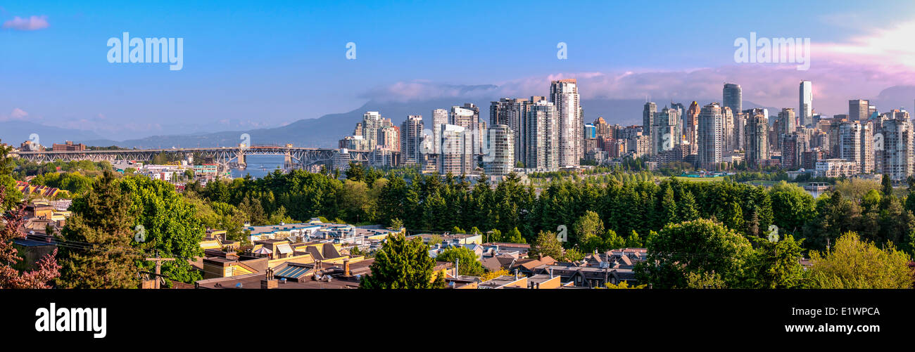 Vue panoramique vue sur l'eau de Vancouver de False Creek. Banque D'Images