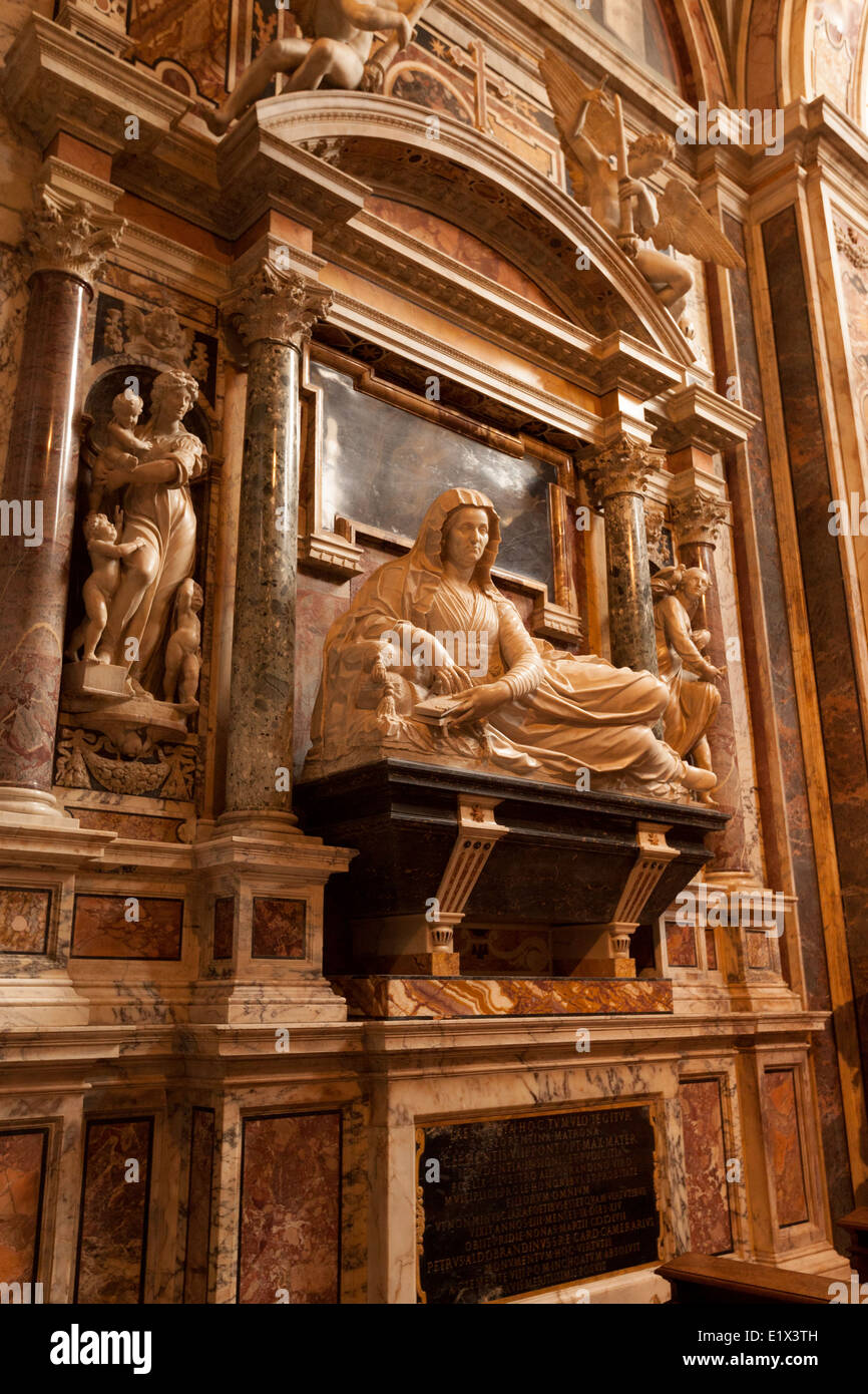 Cappella Aldobrandini, ou chapelle Aldobrandini, dans l'intérieur de l'église Santa Maria Sopra Minerva, Rome Italie Europe Banque D'Images