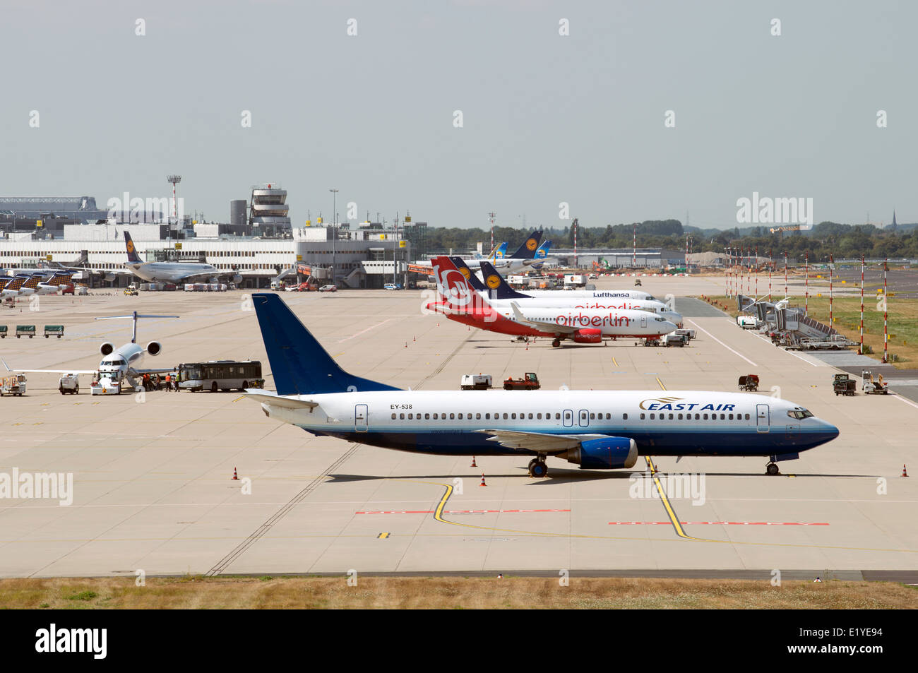 L'aéroport international de Düsseldorf, Allemagne. Banque D'Images