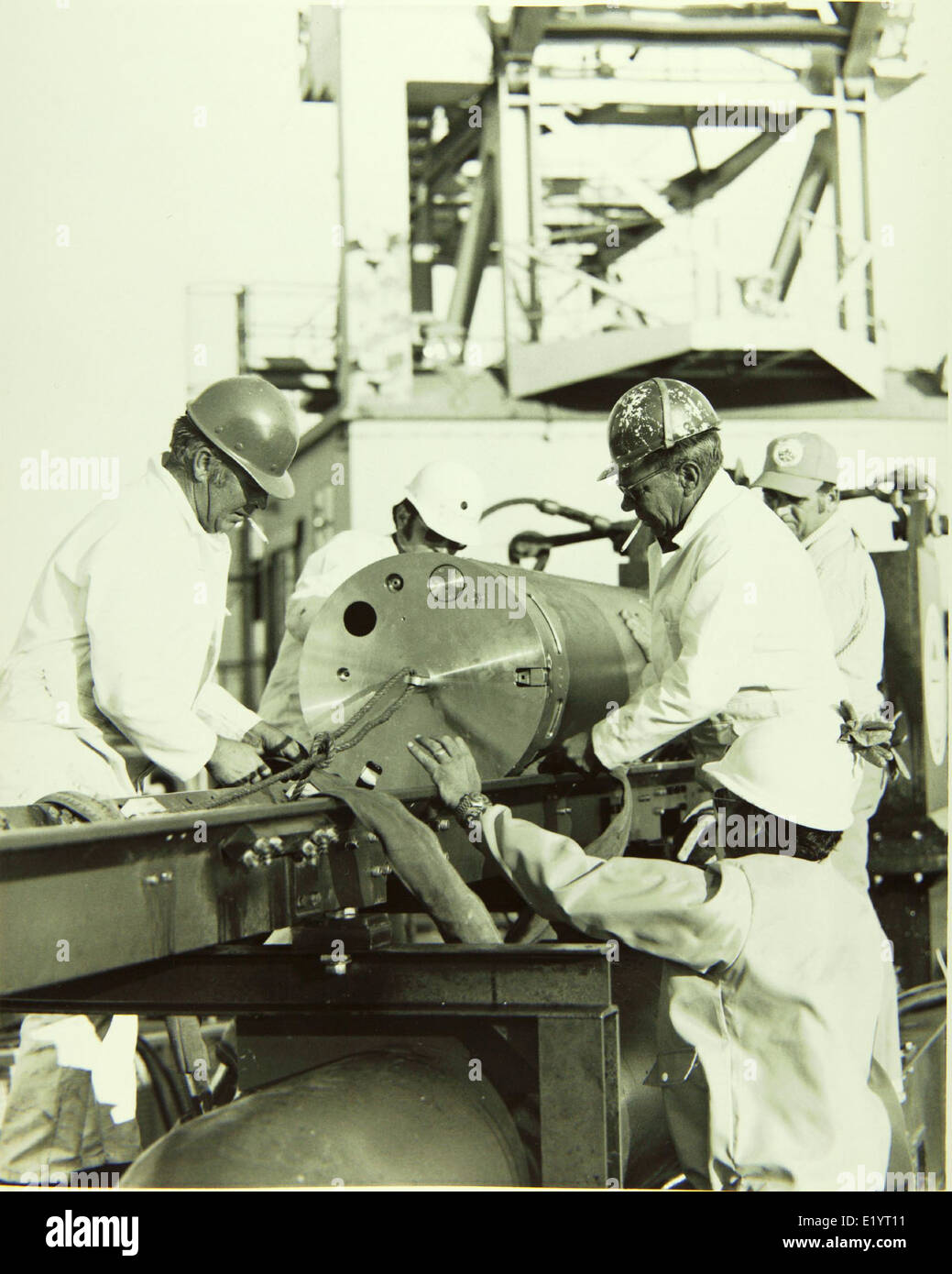 Photographie des années 1970 montrant le missile Convair/General Dynamics Tomahawk, soulignant sa conception et son rôle au cours de cette décennie. Banque D'Images