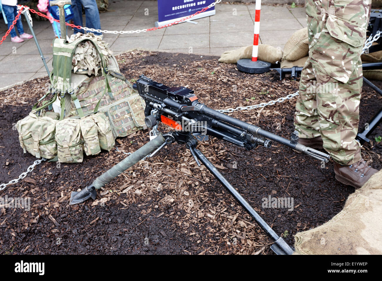 L7A2 mp mitrailleuse armes de l'armée britannique sur l'affichage à une journée portes ouvertes Banque D'Images