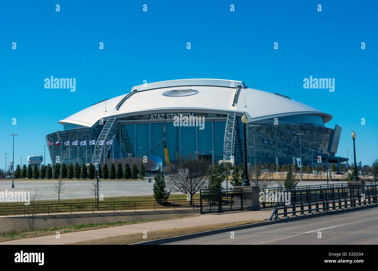 Dallas Texas Dallas célèbre Cowboy Stadium maintenant nommé ATT stade pour l'équipe de footabll dans NFL plus grand stade de football dans le monde Banque D'Images