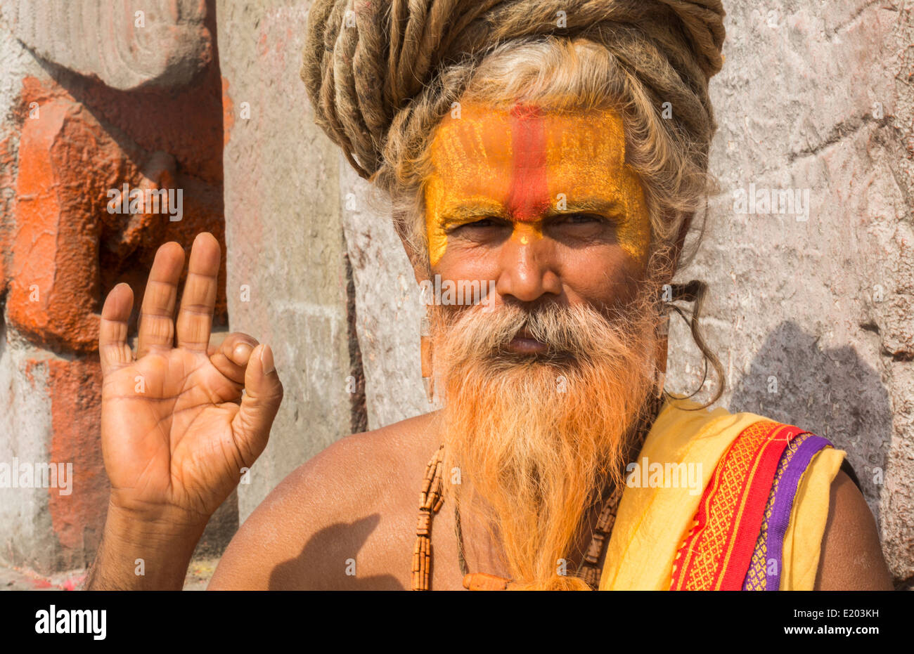 Katmandou Népal Sadus posent pour les hommes peints en portrait, le Bouddhisme Bouddhiste.Pashupatinath 98 Banque D'Images