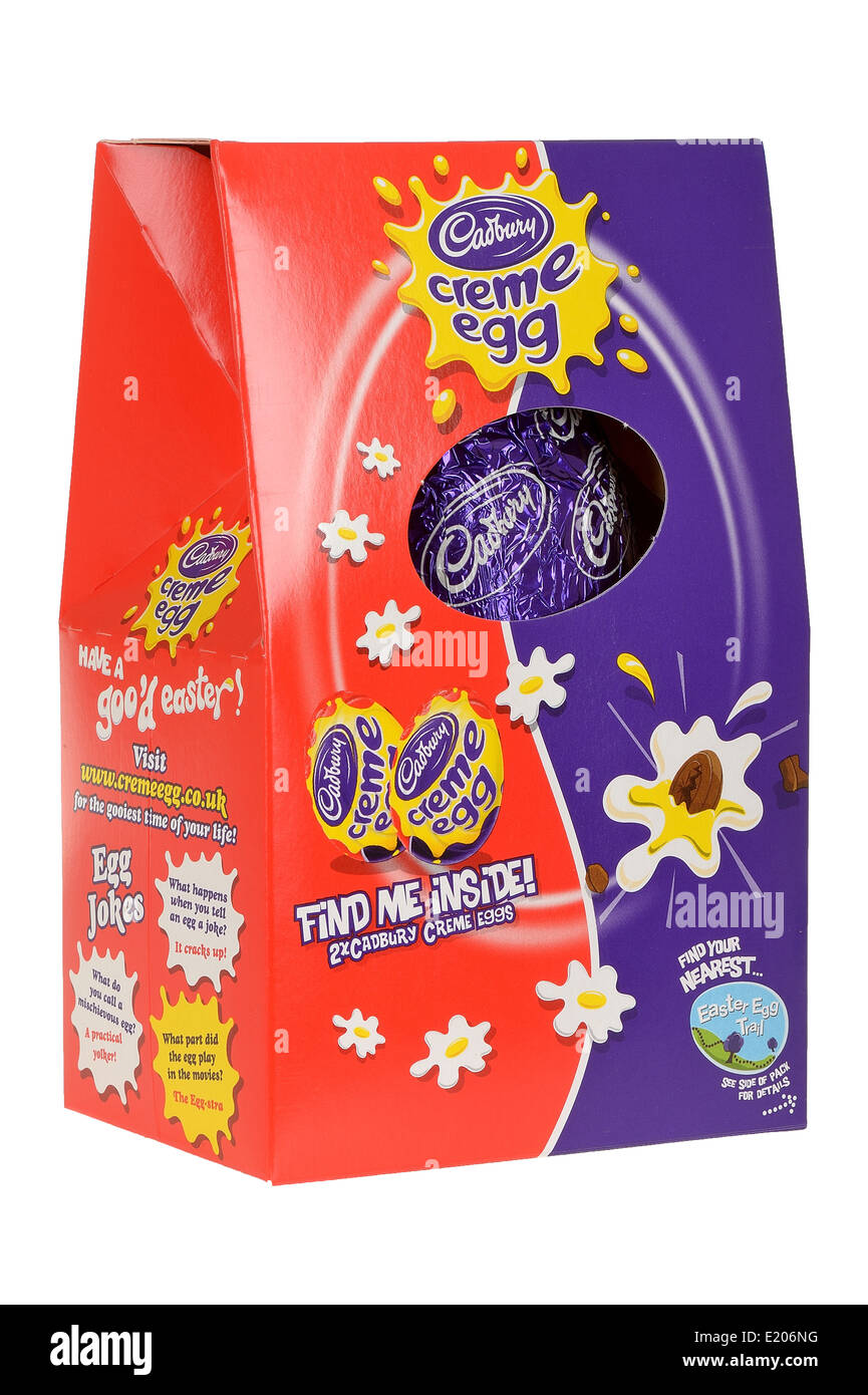 Crème d'oeufs de Pâques au chocolat Banque D'Images