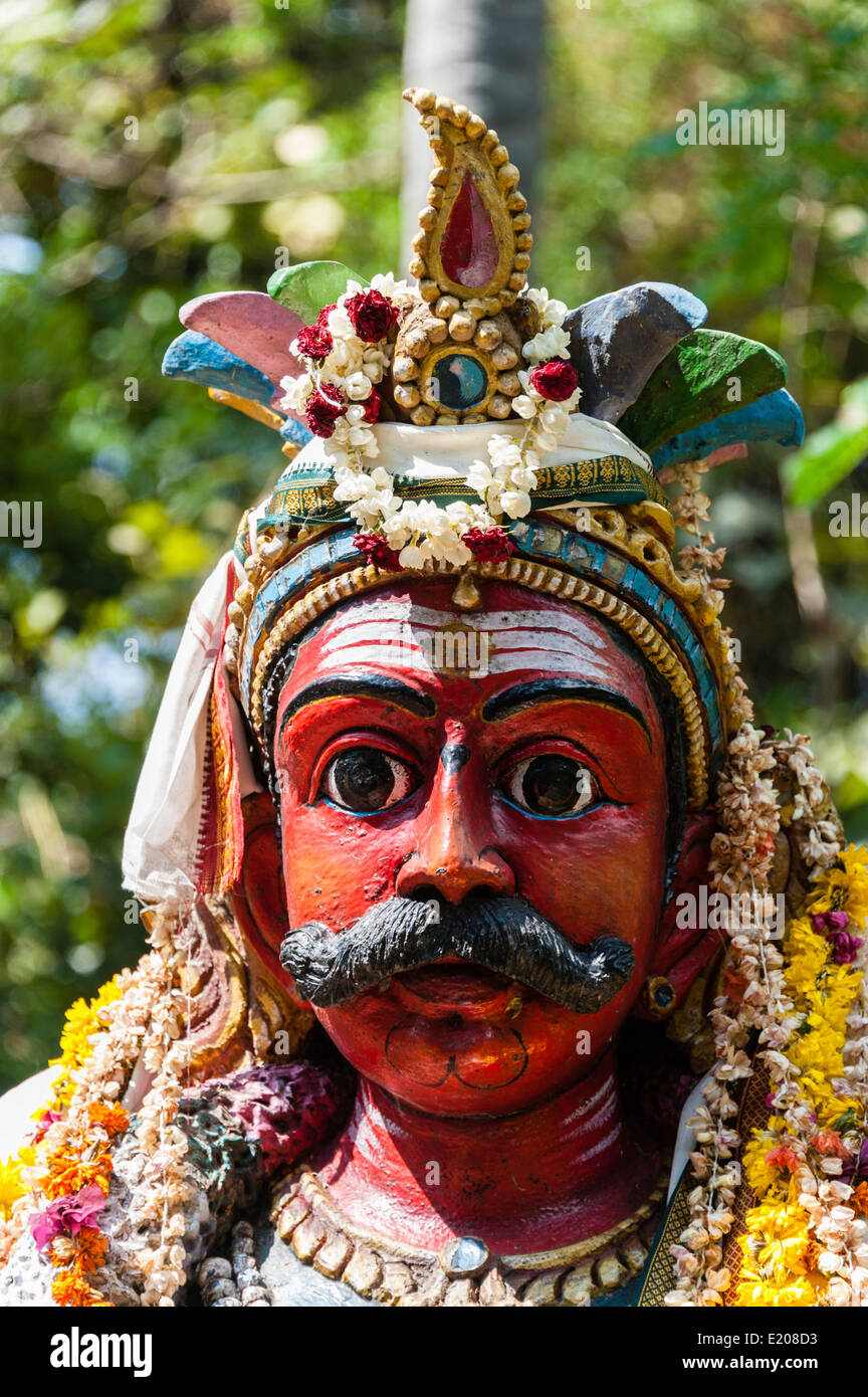 Statue du dieu Madurai Veeran, Mandavi, Tamil Nadu, Inde Banque D'Images