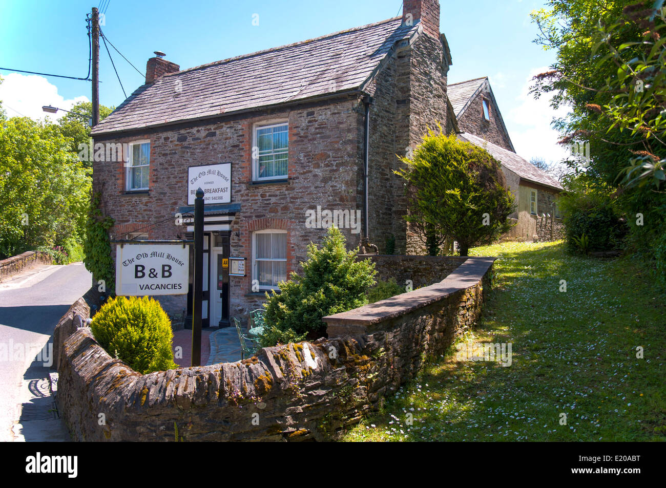 Le Old Mill House Bed and Breakfast à peu Petherick Cornwall England UK Banque D'Images