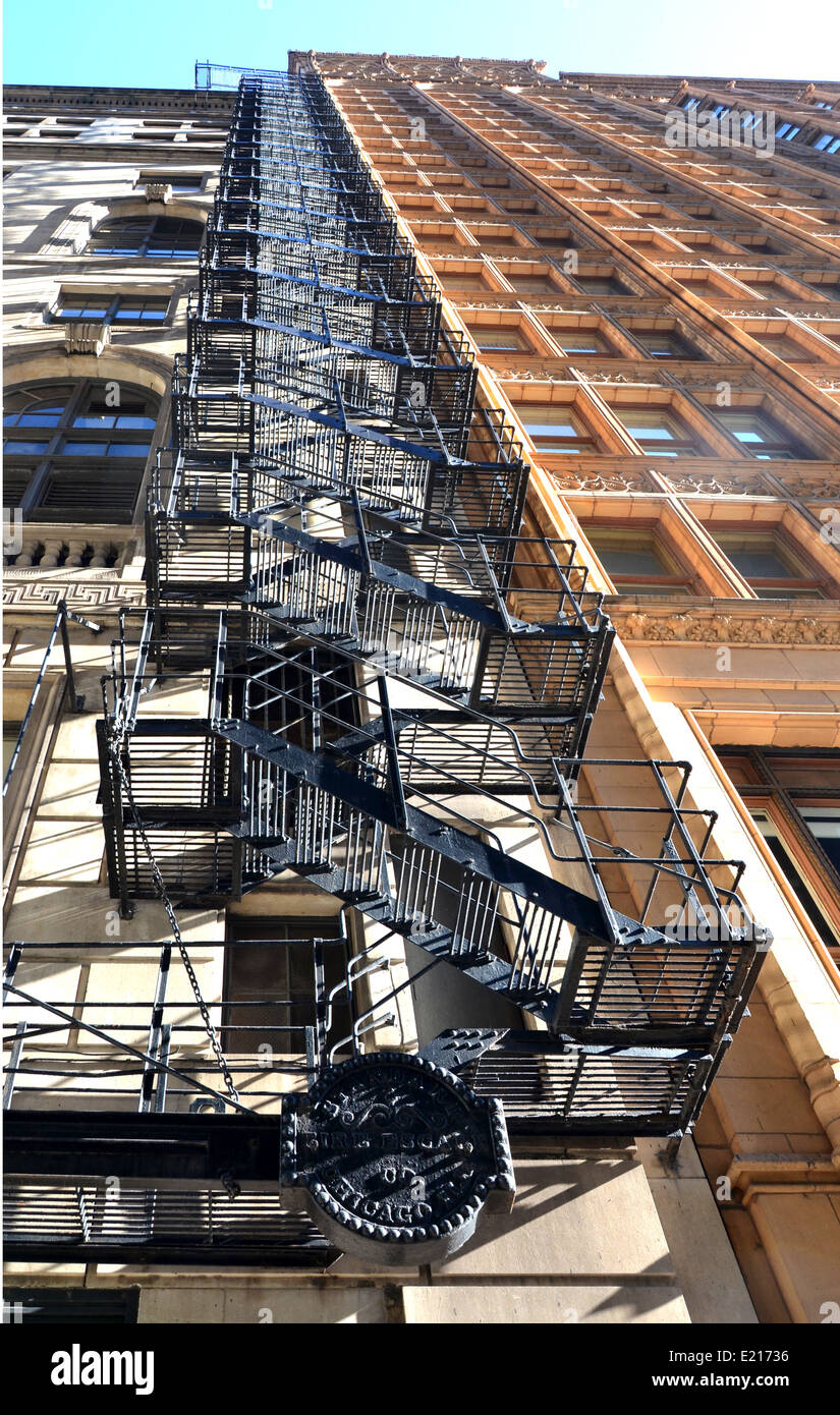 Metal fire échapper à l'extérieur du bâtiment à Chicago, IL Banque D'Images