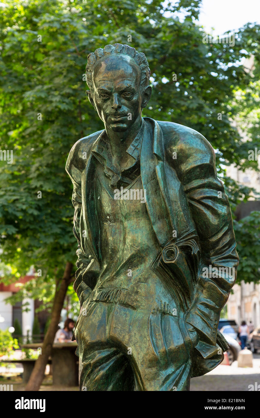 Moscou, la statue du poète Boulat Okoudjava Banque D'Images