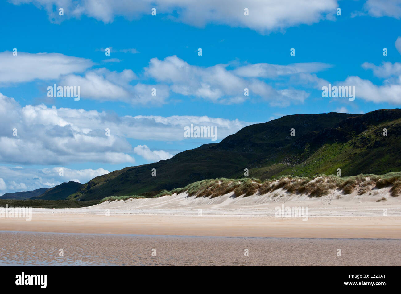 Les dunes de sable de plage soleil falaises Banque D'Images