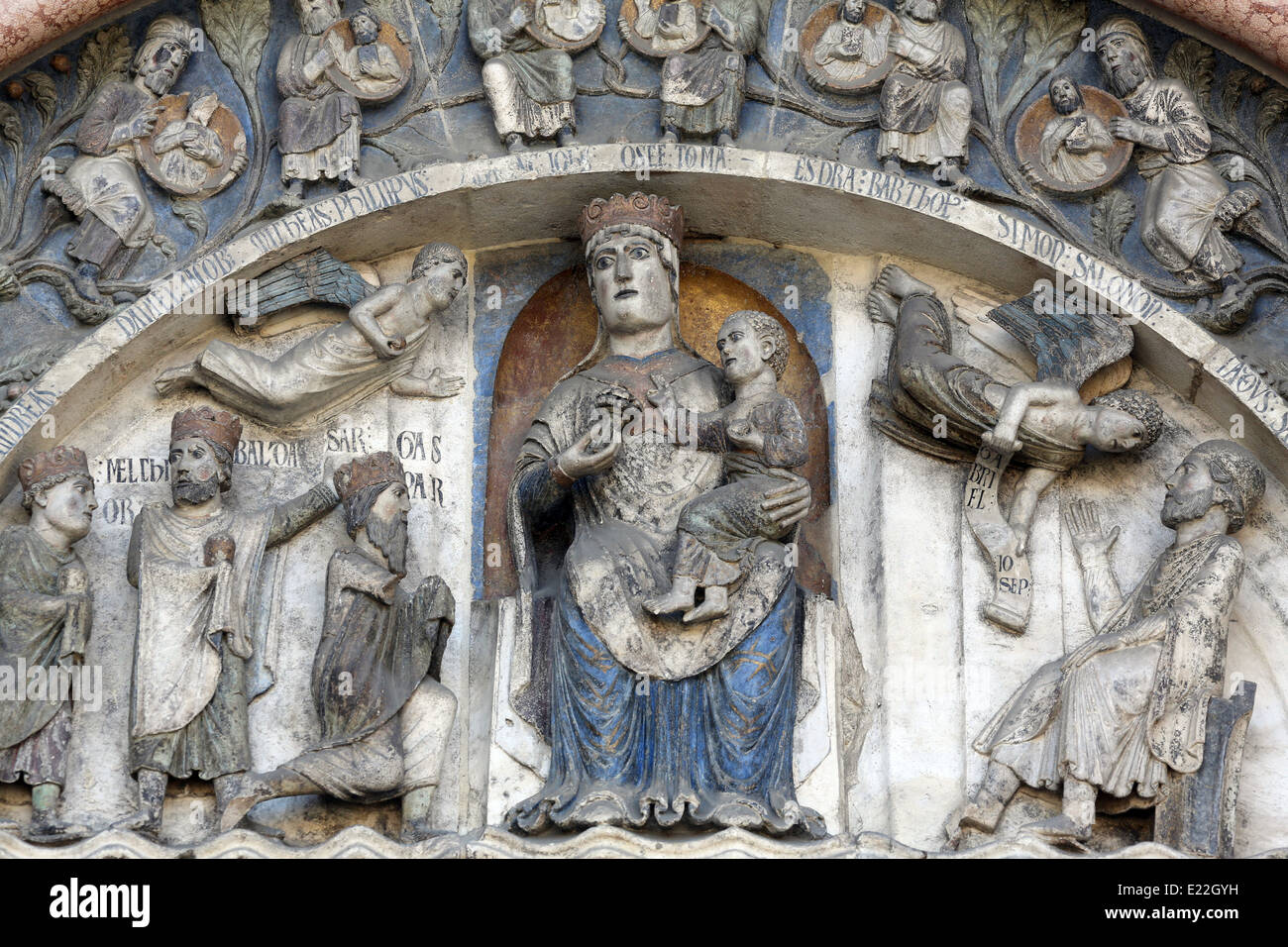 Vierge Marie avec l'enfant Jésus. Baptistère. Parme. Emilia-Romagna. L'Italie. Banque D'Images