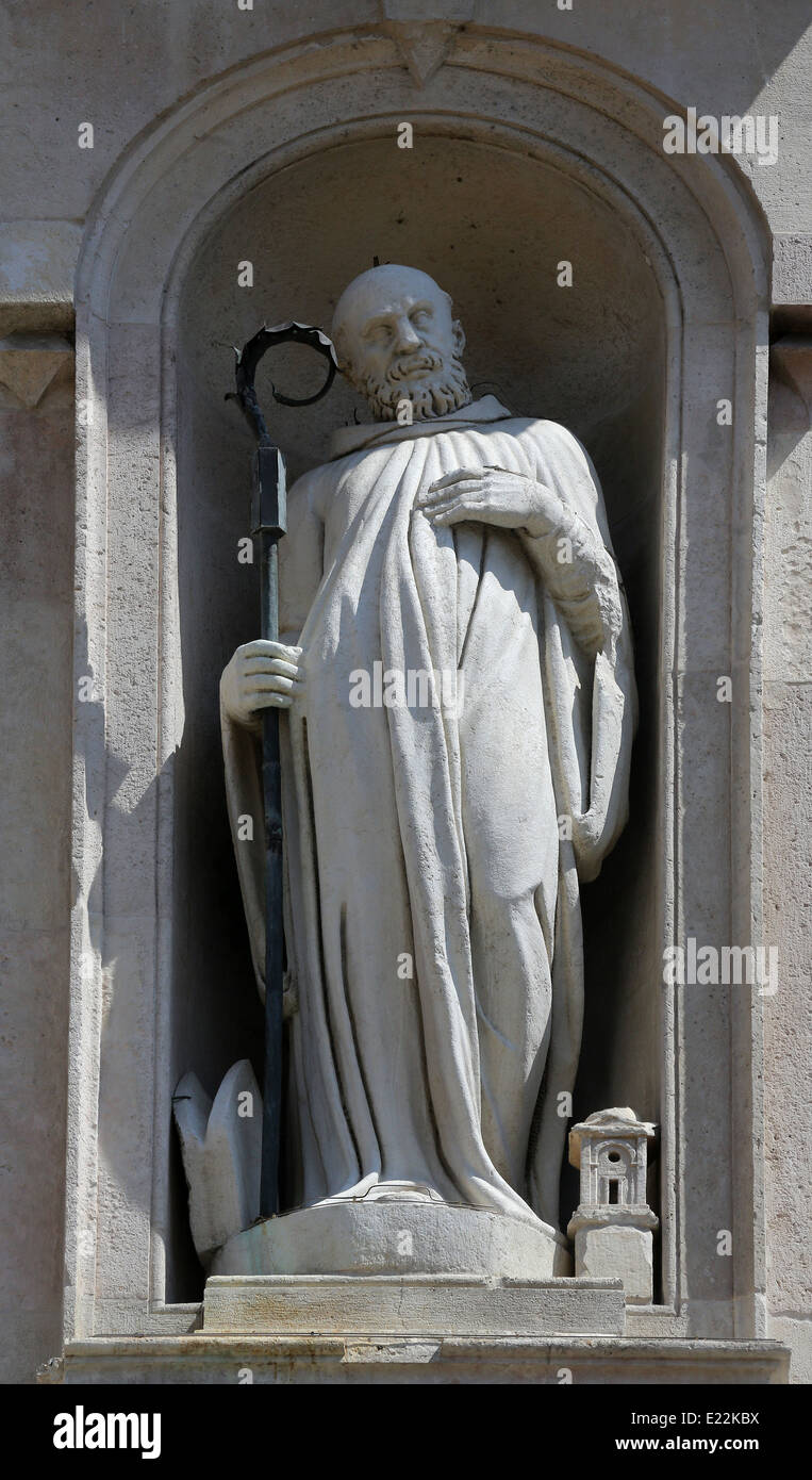 Statue de saint, l'église de Saint Jean l'Évangéliste. Parme. Emilia-Romagna. Italie Banque D'Images