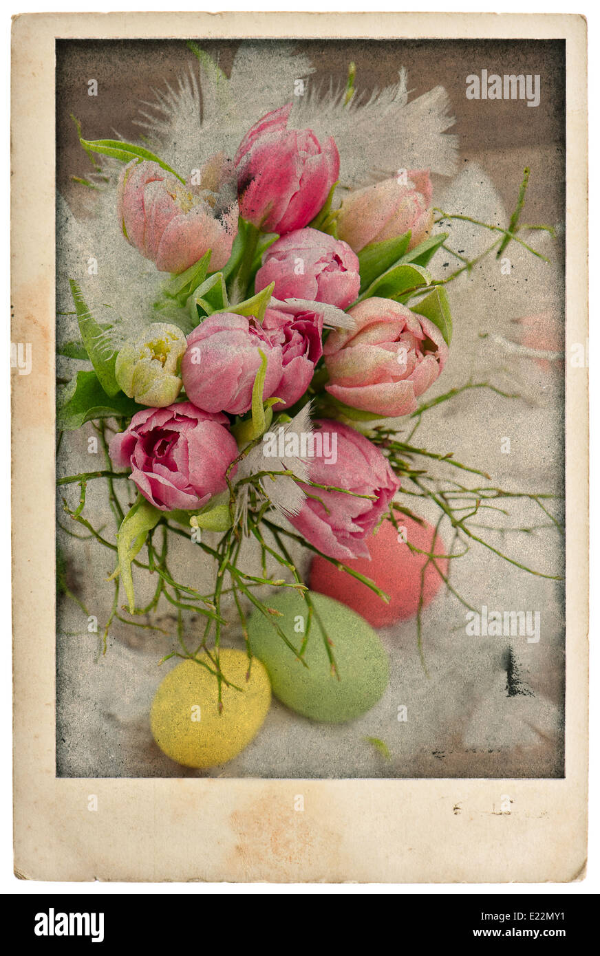 Fleurs Bouquet De Tulipes De Pâques Avec Des Oeufs Vintage