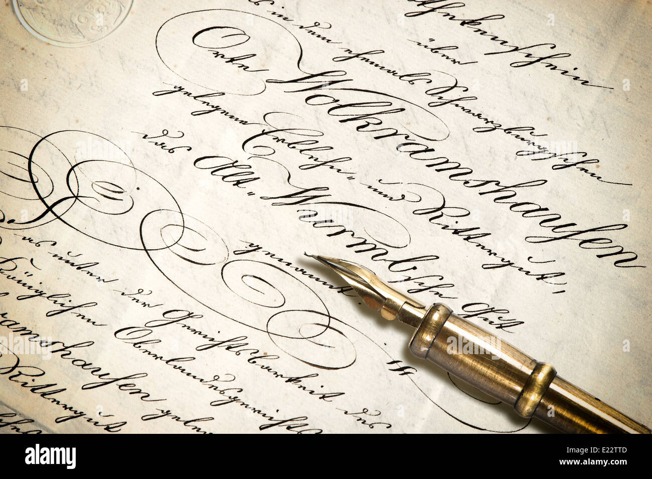Ancienne lettre avec texte manuscrit calligraphique. vintage papier fond. antique manuscrit. retro toned photo Banque D'Images