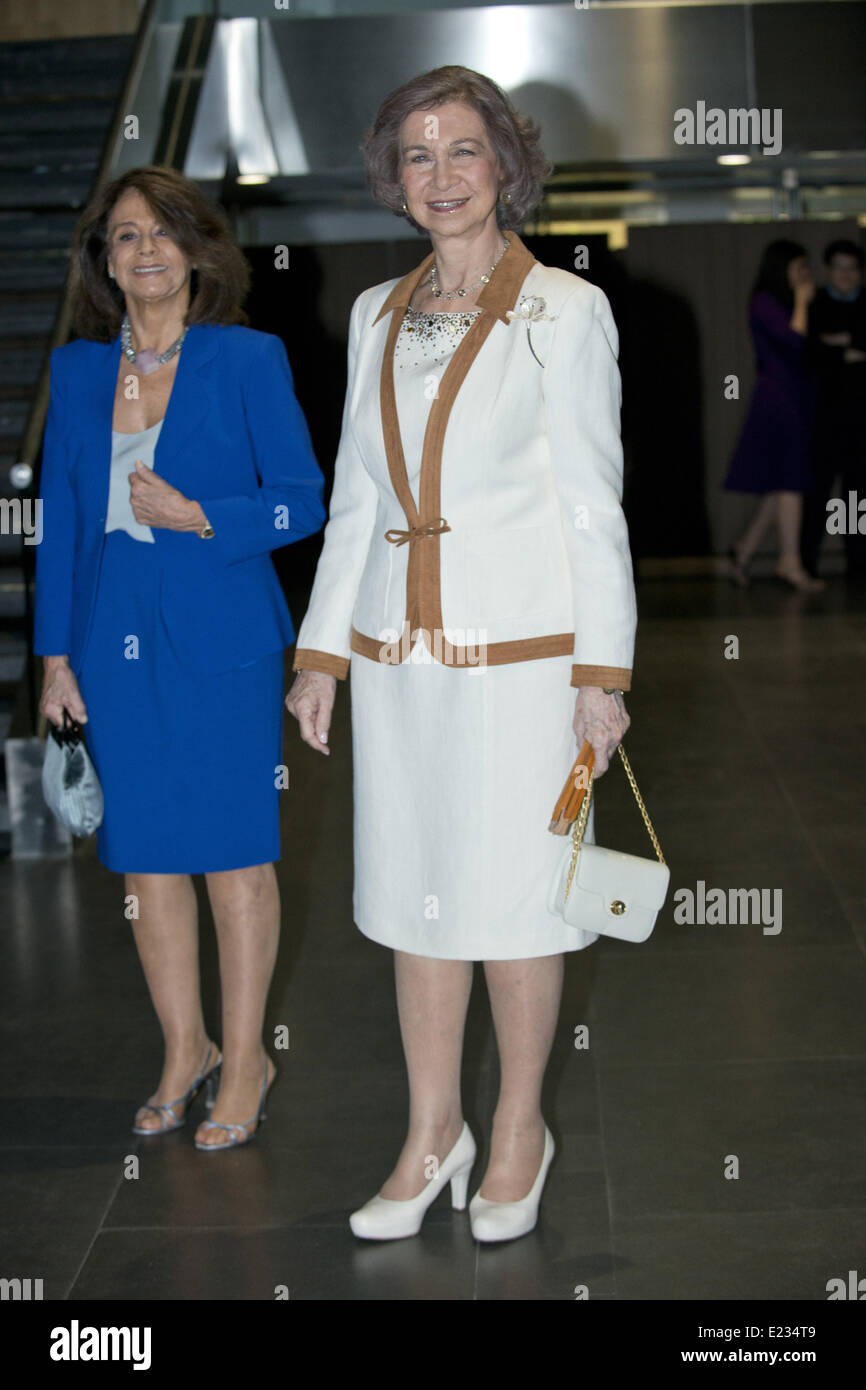 13 juin 2014 - Madrid, Espagne - La Reine Sofia d'Espagne offre des bourses pour étudier à l'étranger, dans son dernier acte officiel en tant que reine d'Espagne le 13 juin 2014 à Madrid, Espagne. (Photo par Oscar Gonzalez/NurPhoto) (Crédit Image : © Oscar Gonzalez/NurPhoto/ZUMAPRESS.com) Banque D'Images